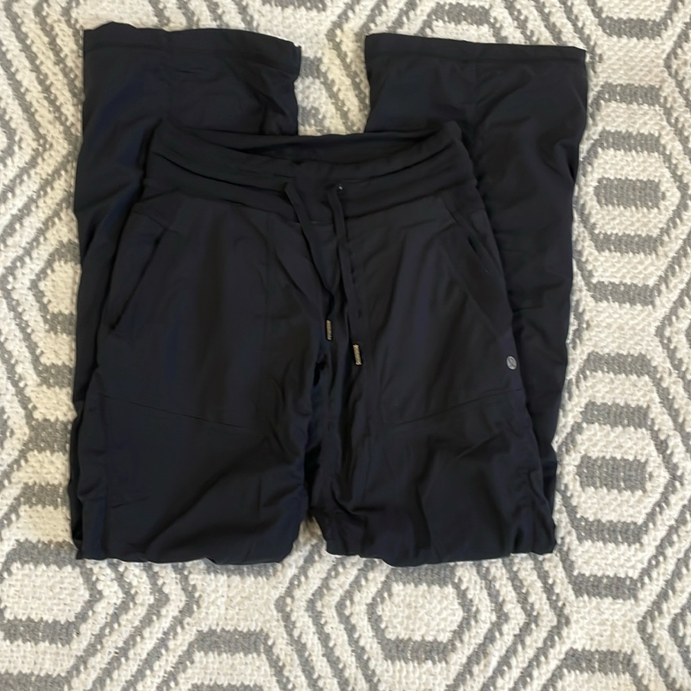 Lululemon pants.